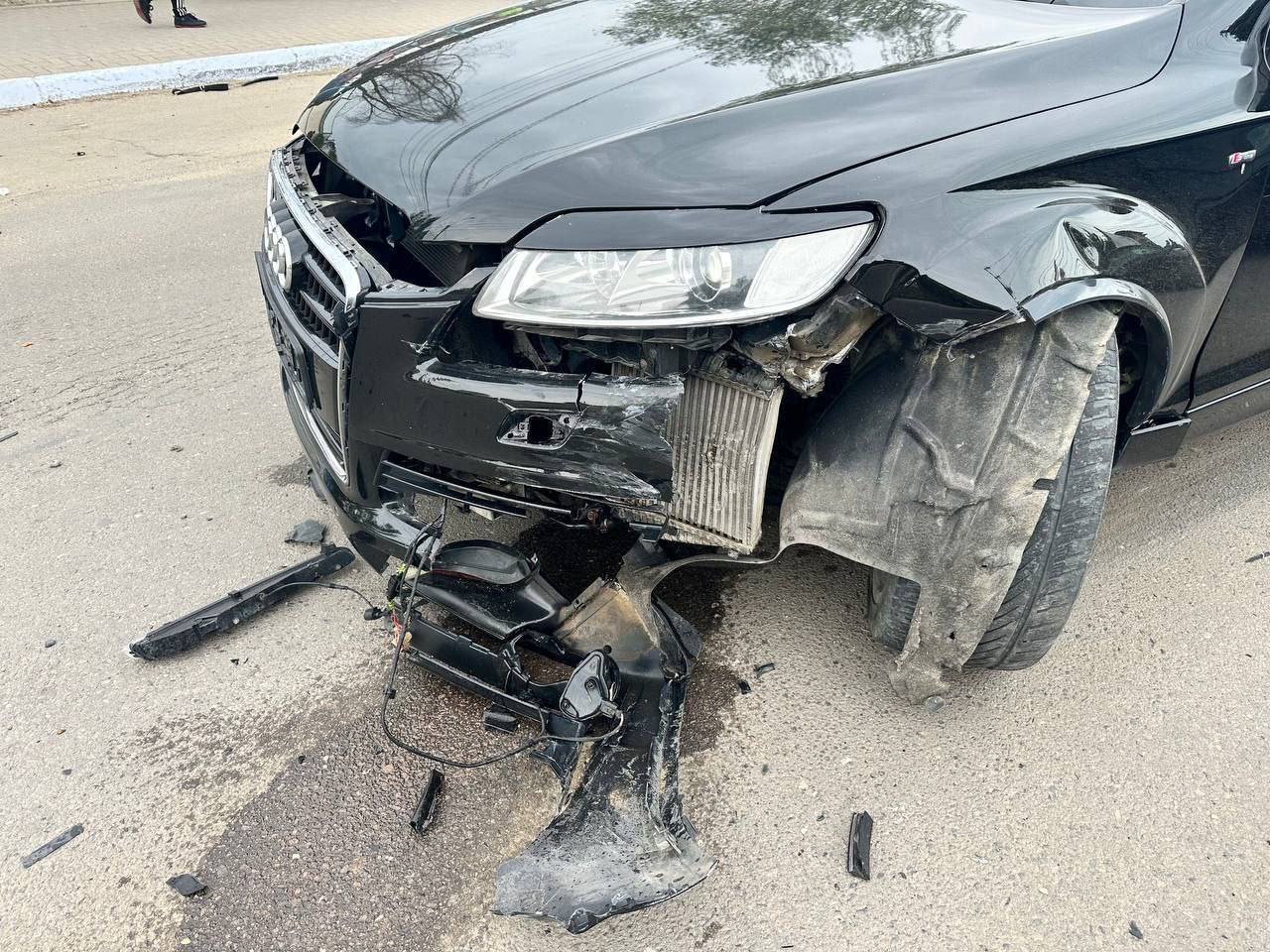 O tânără tamponată de un șofer în stare de ebrietate