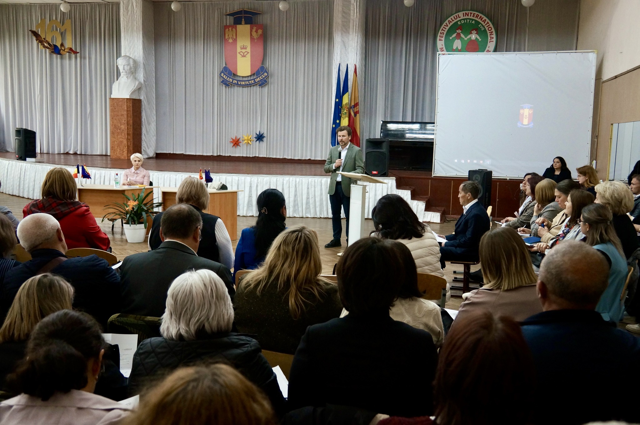 Asigurarea integrității și buna organizare a examenelor naționale de absolvire a gimnaziului, discutată cu președinții comisiilor de examen din toată țara