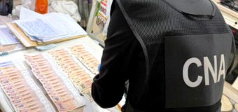 Conducerea unei instituții de reabilitare a persoanelor vârstnice şi cu dizabilităţi și un intermediar, reținute de CNA în mai multe cauze de corupție