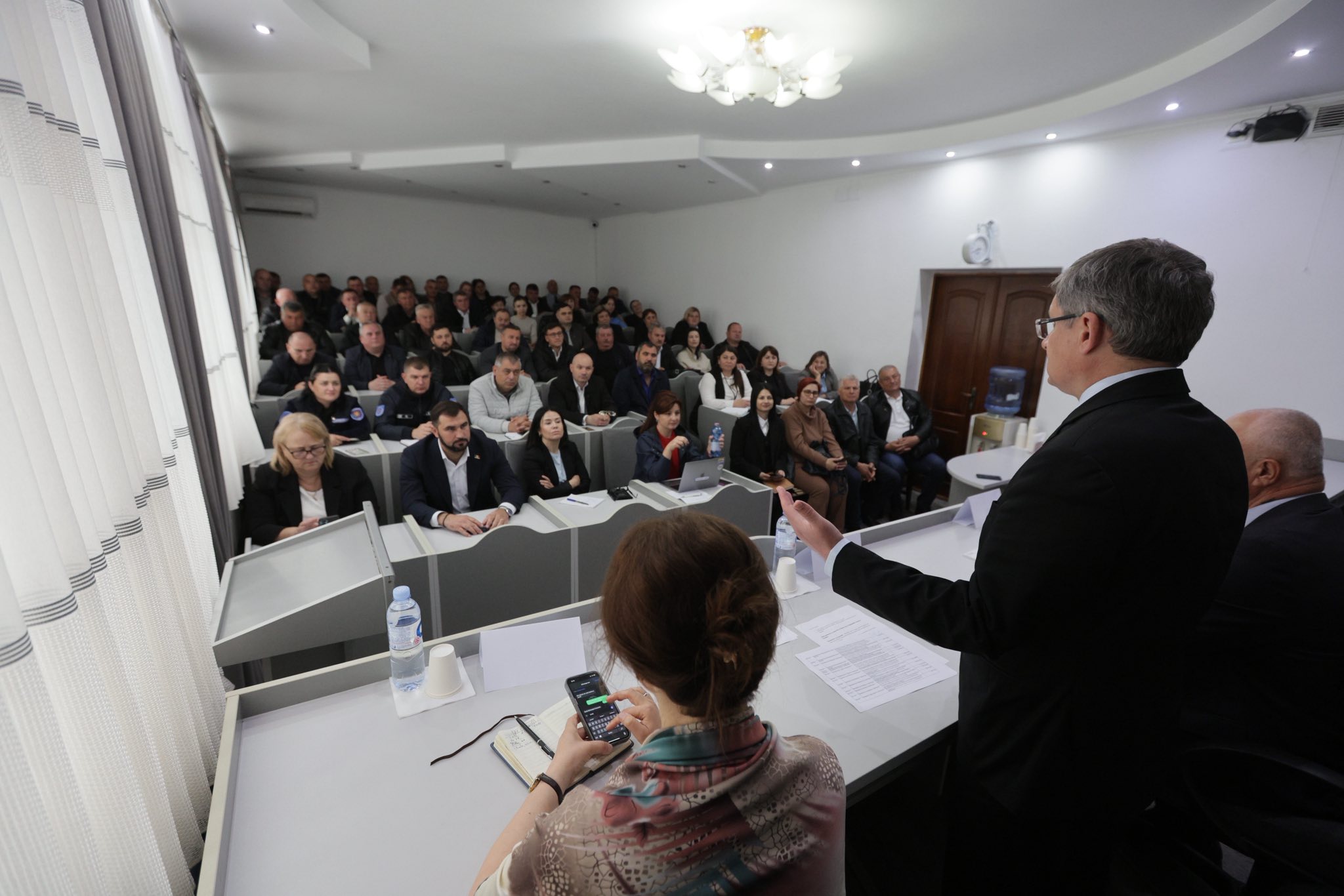 Igor Grosu, la Florești: În ultimii 4 ani am susținut proiecte care înseamnă drumuri renovate, școli și grădinițe modernizate, străzi iluminate, acces la apă și canalizare