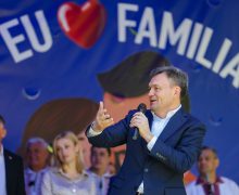 Premierul în raionul său de baștină: Le mulțumesc celor care contribuie la întărirea legăturilor dintre generații și la construirea unei societăți unite și solide