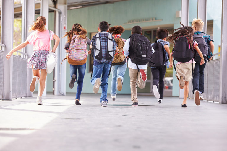 Recomandările IGSU pentru prevenirea riscurilor în vacanța de vară a copiilor