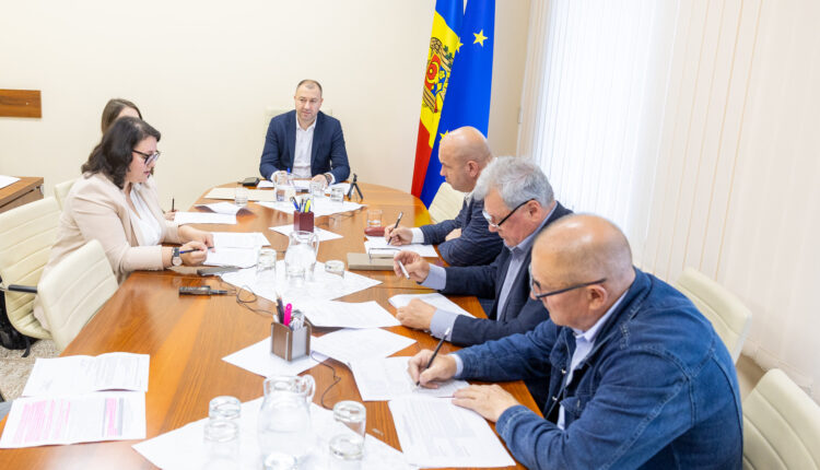 Mai multe instituții de stat urmează a fi reorganizate