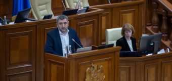 Republica Moldova va emite noi tipuri de pașapoarte, adaptate la standardele UE. Parlamentul a votat proiectul în lectura a doua