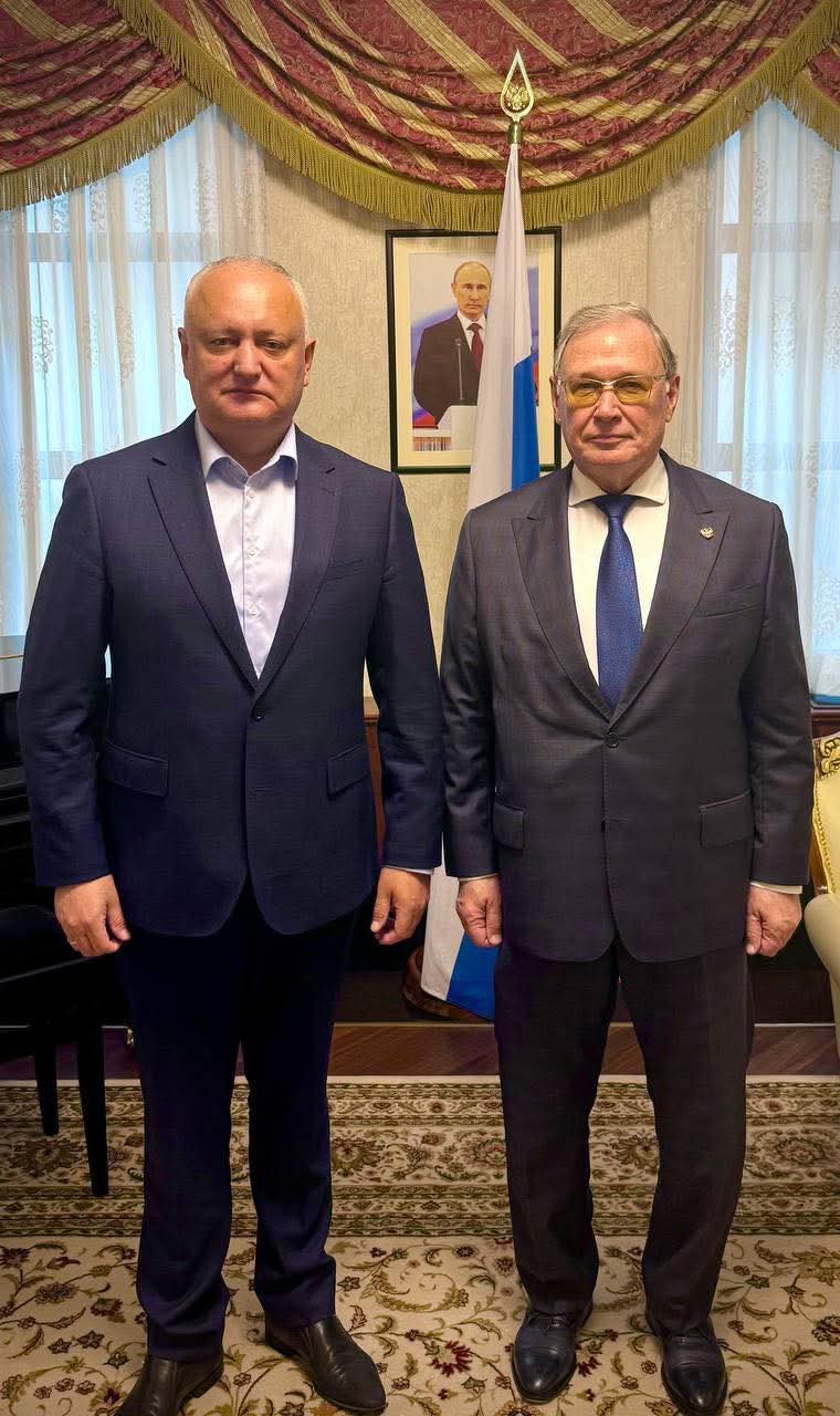 Igor Dodon s-a întâlnit cu ambasadorul Rusiei, Oleg Ozerov