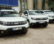 Un lot de șase automobile noi au fost distribuite pentru structurile teritoriale de asistență psihopedagogică
