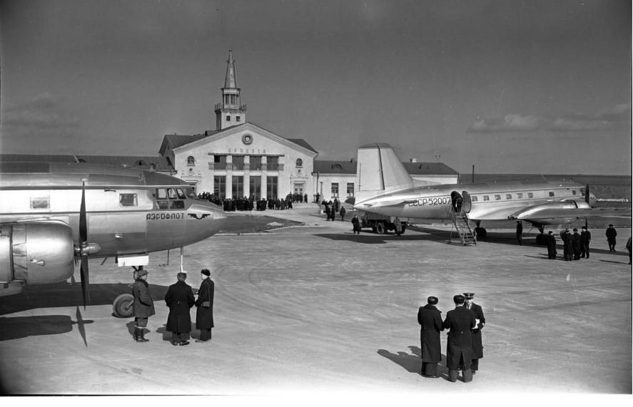 FOTO din Arhivă: Cum arăta Aeroportul Internațional Chișinău acum 30 de ani