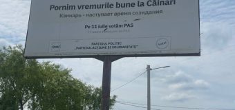 Banner al PAS montat de 4 ani într-o localitate. MAN: Solicităm CEC-ului să examineze circumstanțele