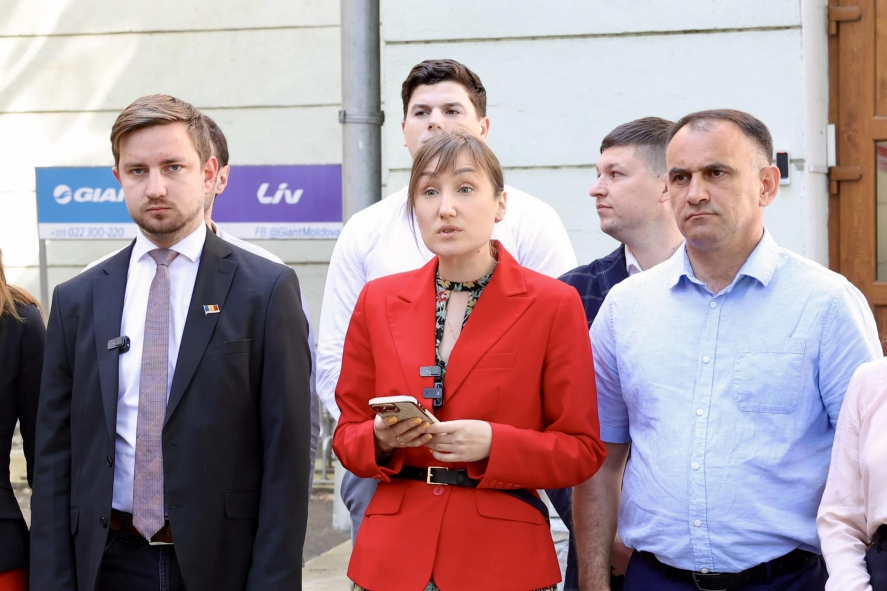 Zinaida Popa, despre invitația lansată de Ion Ceban conducerii țării: Dacă nu cunoașteți cu ce ar trebui să vă ocupați, vă spun eu, nici o problemă