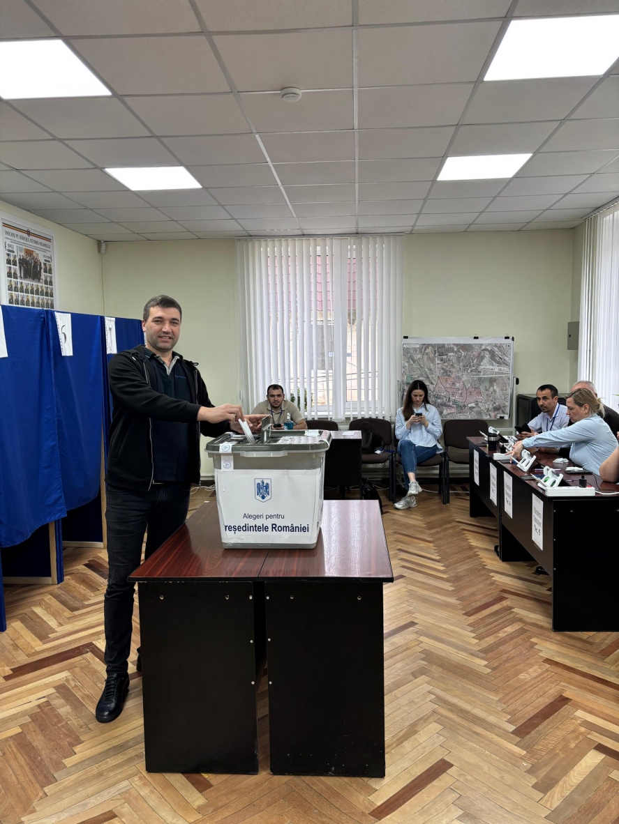 Astăzi a început votarea în cadrul turului II al alegerilor prezidențiale din România