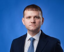Valeriu Munteanu: Imediat după turul II al alegerilor prezidențiale din România, este stabilită ședință de judecată cu examinarea ridicării interdicției de intrare în R. Moldova a lui George Simion