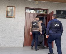 Ofițer de urmărire penală – reținut, după ce a promis unei persoane că o va scăpa de pedeapsă contra 500 de euro