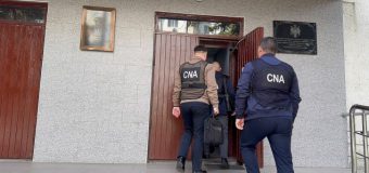 Ofițer de urmărire penală – reținut, după ce a promis unei persoane că o va scăpa de pedeapsă contra 500 de euro