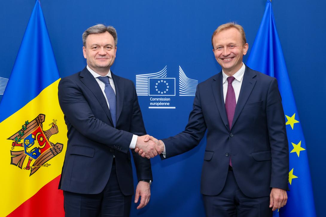 Întrevederi cu comisari europeni la Bruxelles. Recean: Muncim pentru a ajunge mai repede membru al UE