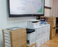 Echipament IT și 2 automobile donate ANOFM