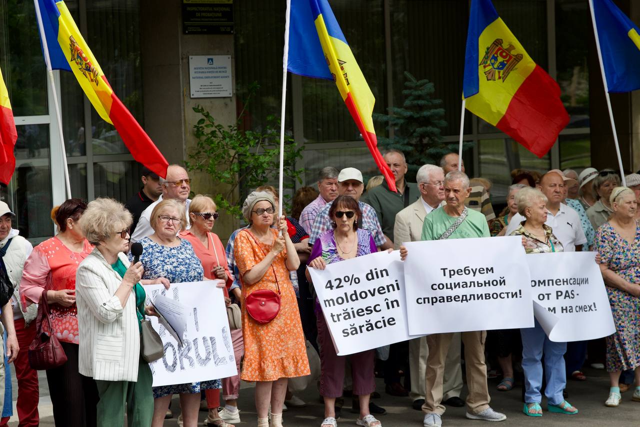 Socialiștii au participat la protestul „Echitate” împotriva sărăciei și politicilor sociale ale guvernării