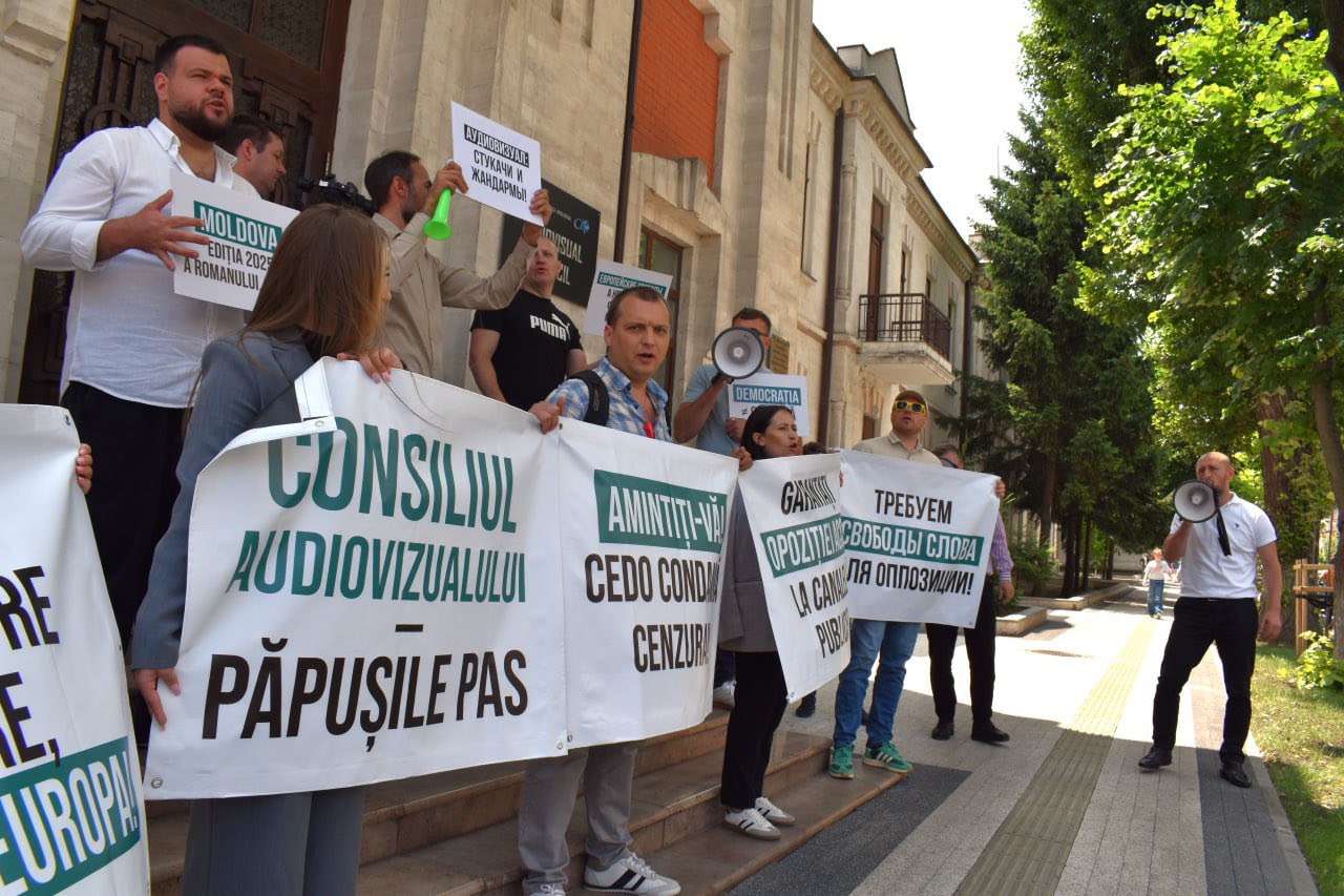 Blocul Alternativa a protestat la Consiliul Audiovizualului