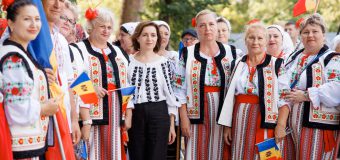 Maia Sandu la Festivalul Național de Folclor „La Nistru la Mărgioară”: Folclorul nostru nu e doar o amintire a trecutului