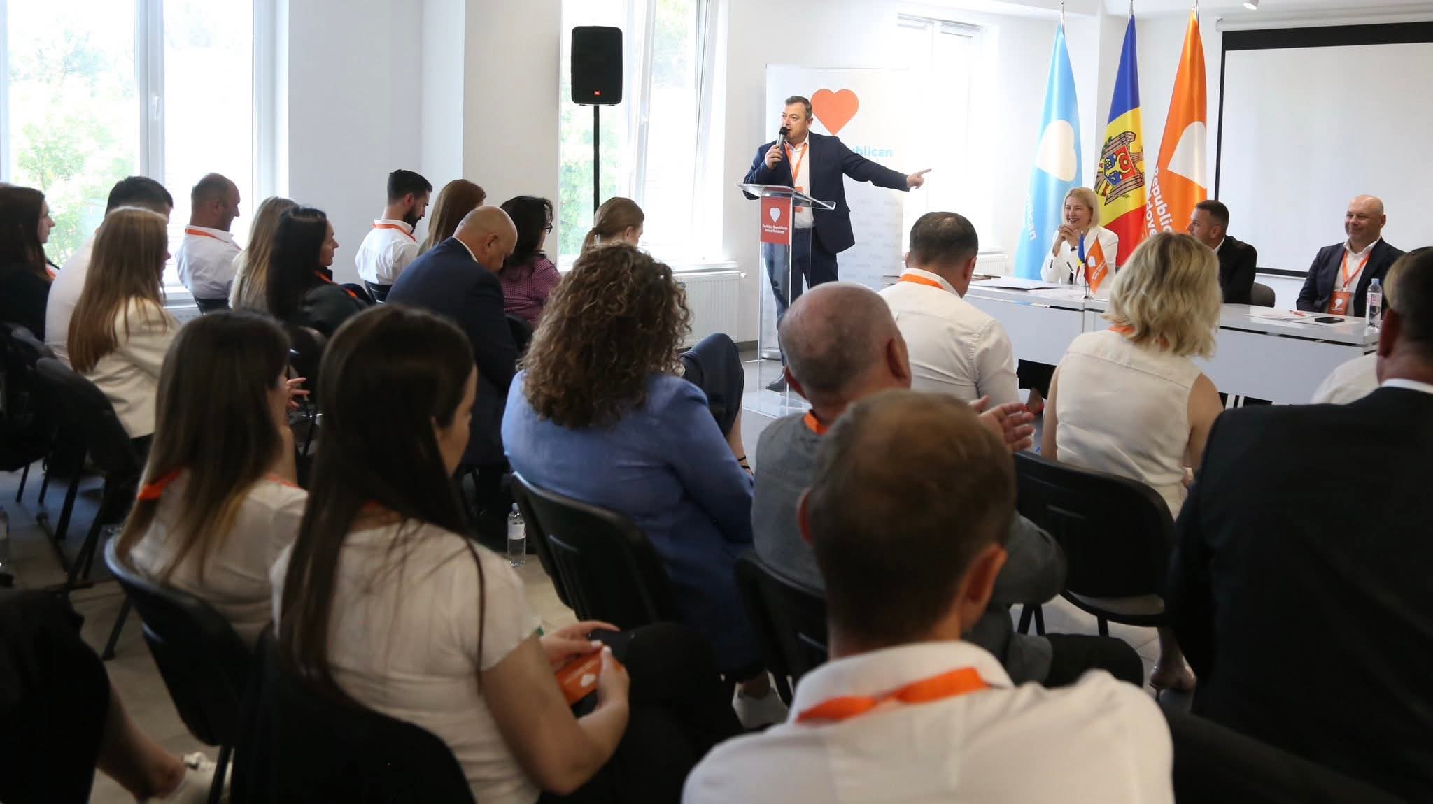 Consiliul Național Politic al Partidului Republican „Inima Moldovei” s-a întrunit astăzi în ședință. Au fost aprobate decizii importante!