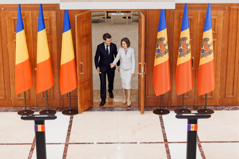 Președintele României la Chișinău. Maia Sandu: Chișinău și București acționează ca doi parteneri egali cu aceleași obiective