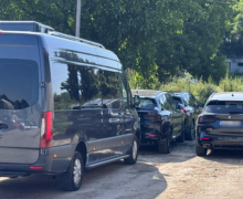 Zece automobile de 3 mln. lei, aduse prin contrabandă – ridicate. 5 suspecți cercetați penal