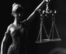 Un judecător a fost deferit justiției pentru trafic de influență. Cumpărătorul de influență a fost deja condamnat