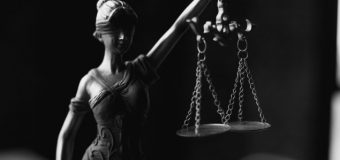 Un judecător a fost deferit justiției pentru trafic de influență. Cumpărătorul de influență a fost deja condamnat