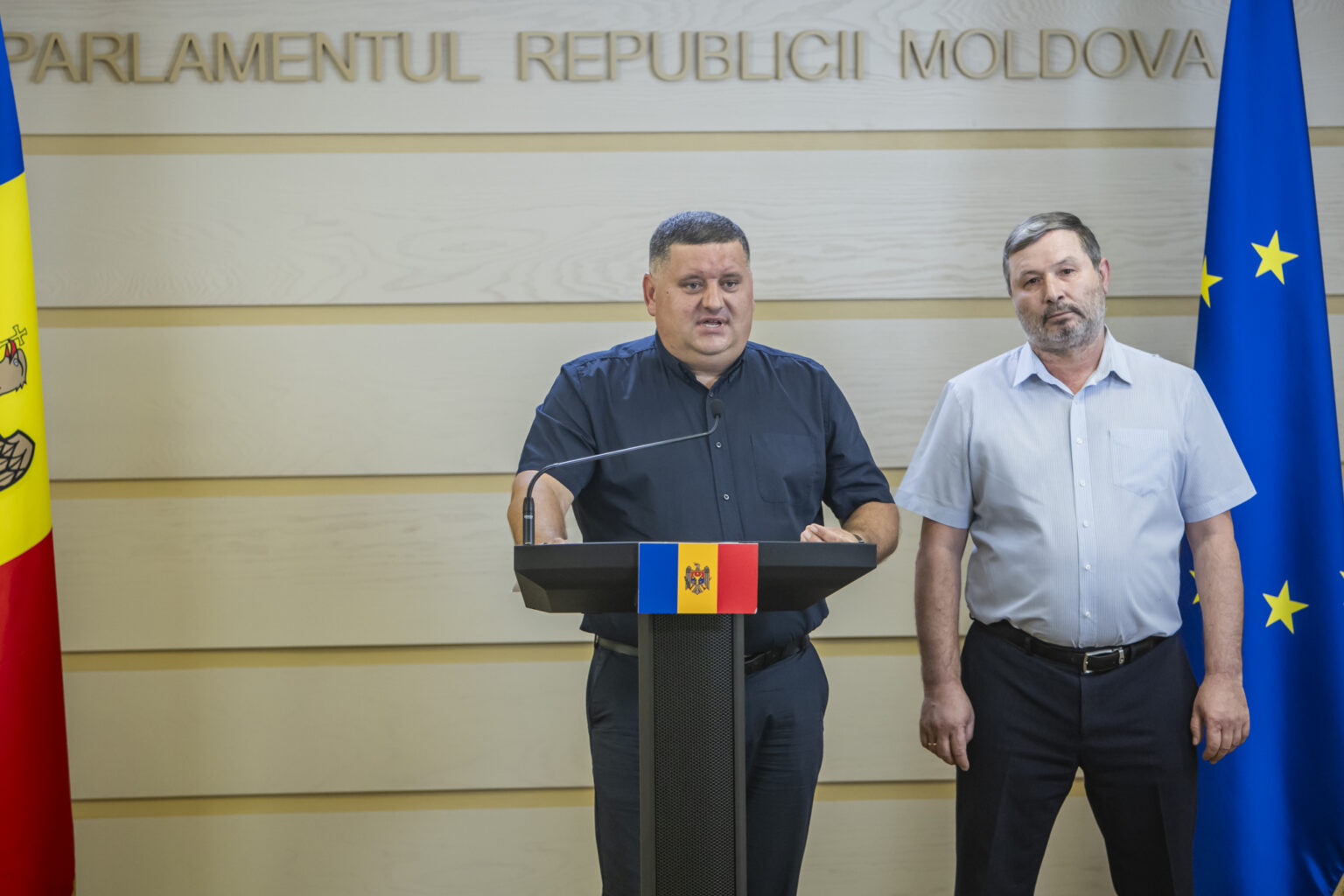 Petru Burduja și Radu Mudreac au prezentat bilanțul activității grupului economic al PSRM în Parlament