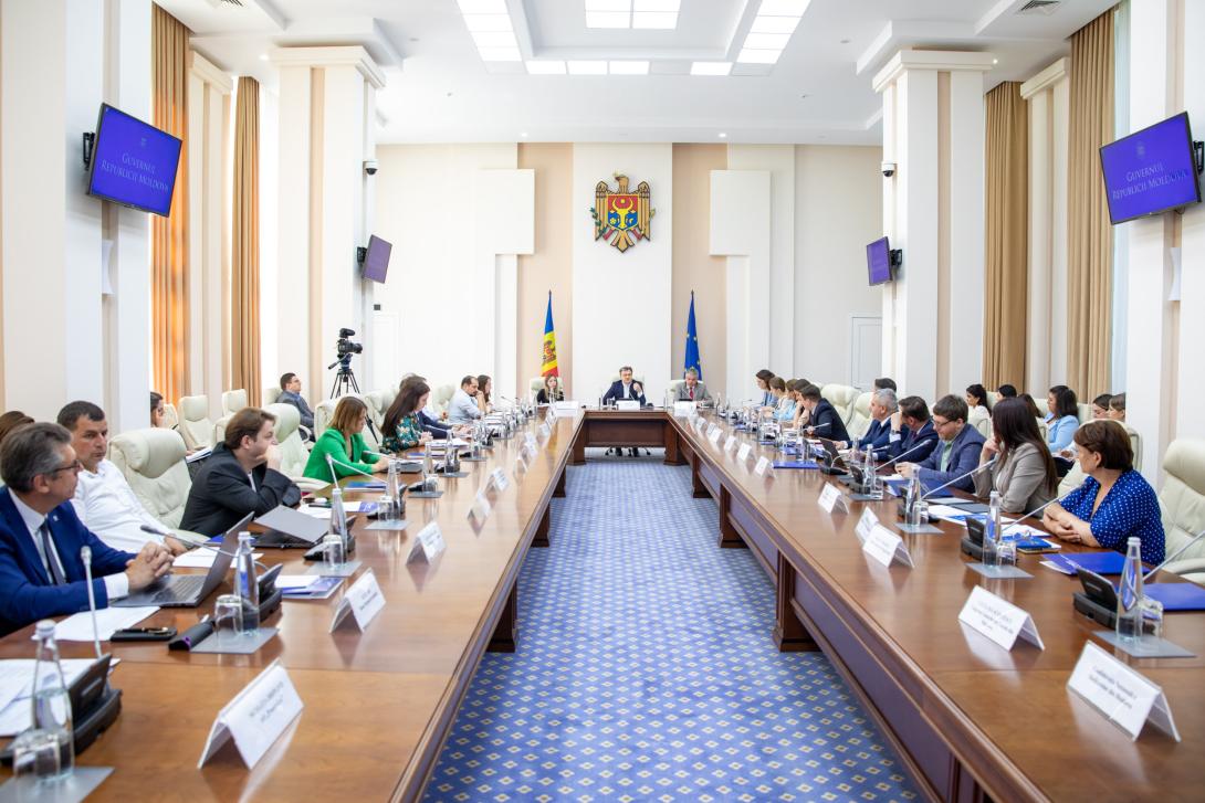 Consiliul Național pentru Drepturile Omului s-a întrunit la Guvern pentru a analiza evoluțiile și provocările în domeniul drepturilor omului