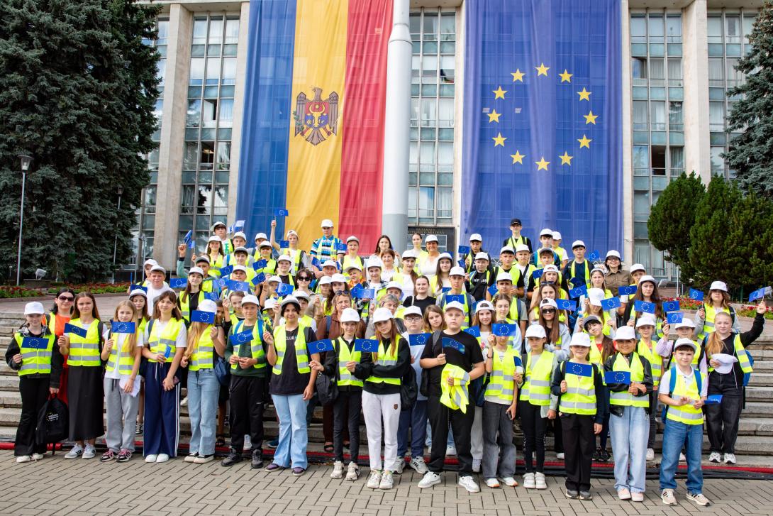 Peste 1400 de copii au participat la Programul Educațional „Excursia Europeană”, ediția a doua