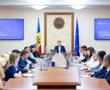 Suport financiar de 1 000 de lei pentru fiecare elev din clasele I-IX-a