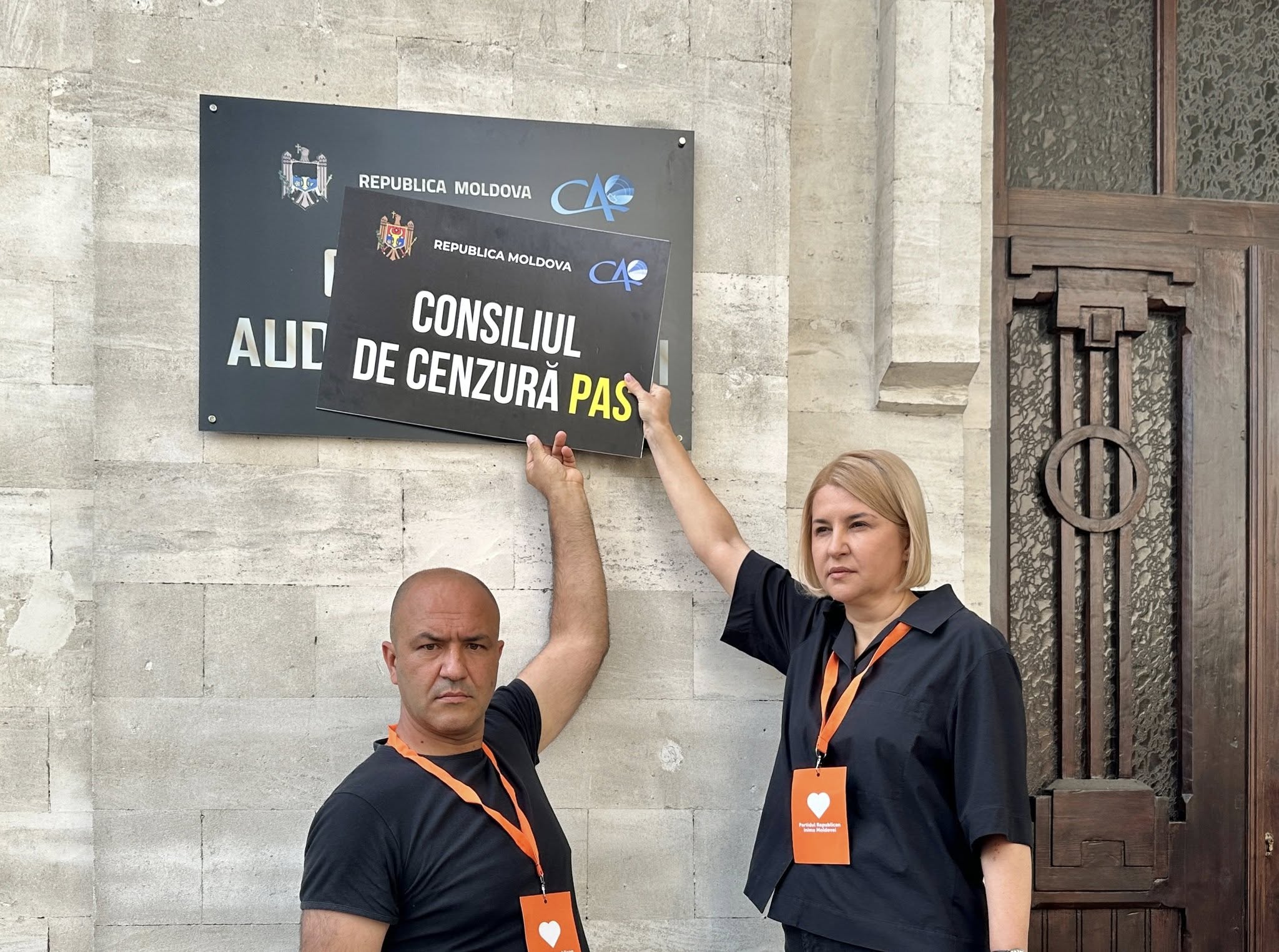 „Inima Moldovei” a protestat la Consiliul Audiovizualului: Consiliul Cenzurii PAS!