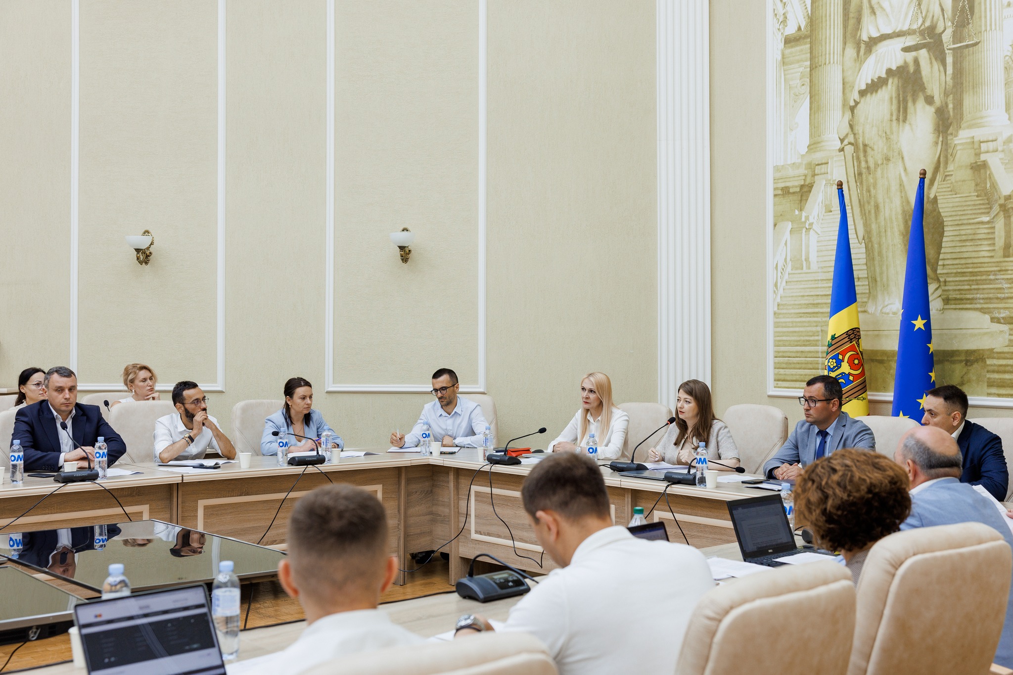 Discuții la Ministerul Justiției despre Legea avocaturii