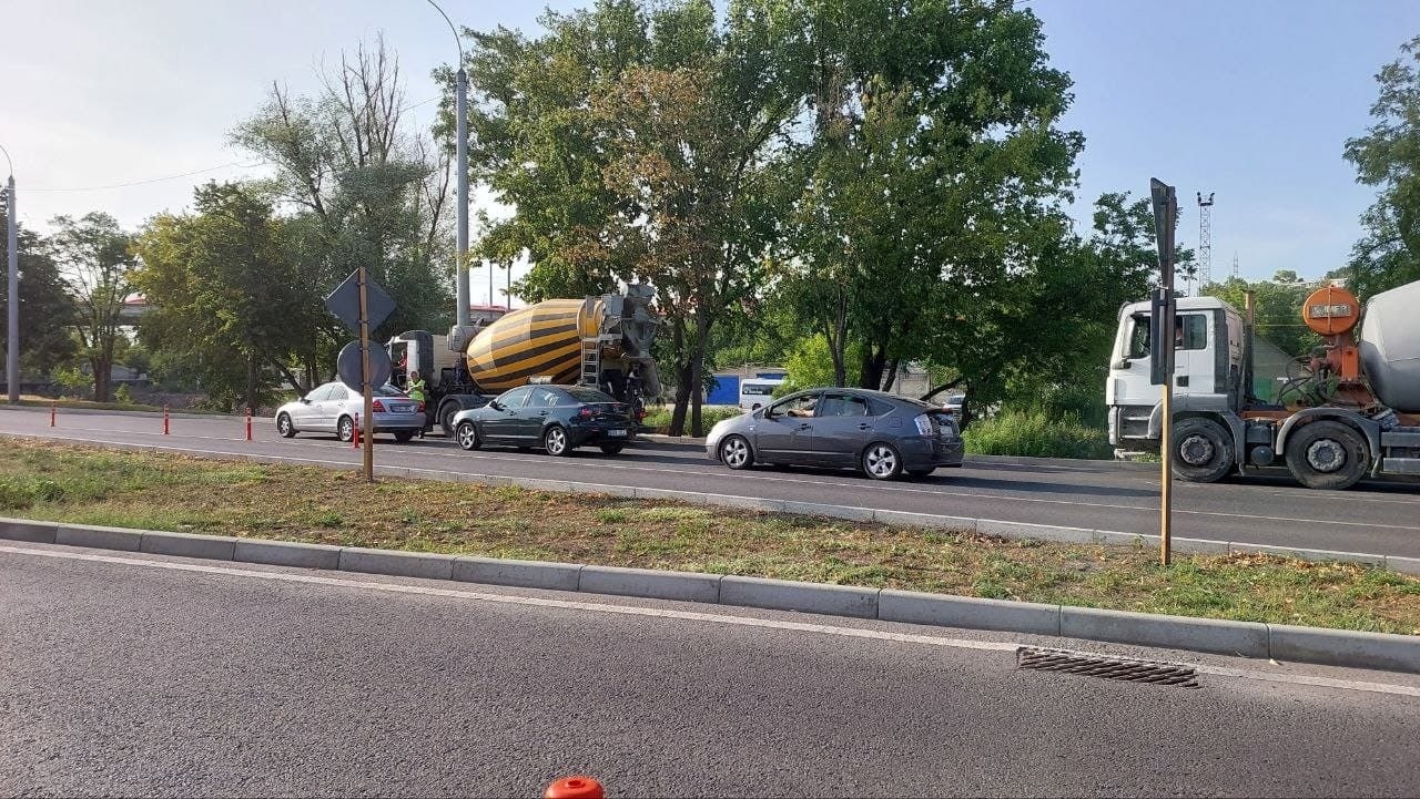 În perioada caniculară este interzisă circulația mijloacelor de transport de mare tonaj prin Chișinău