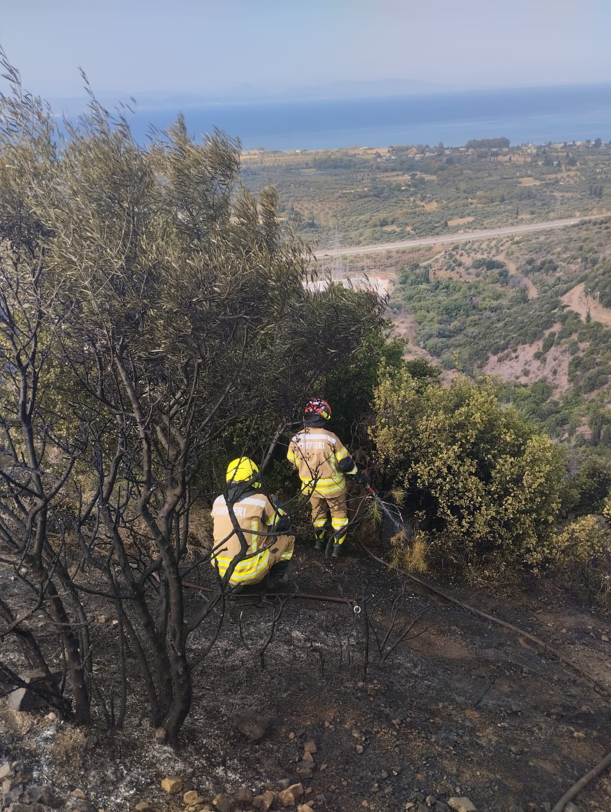 (FOTO) O nouă misiune de combatere a incendiilor în Grecia