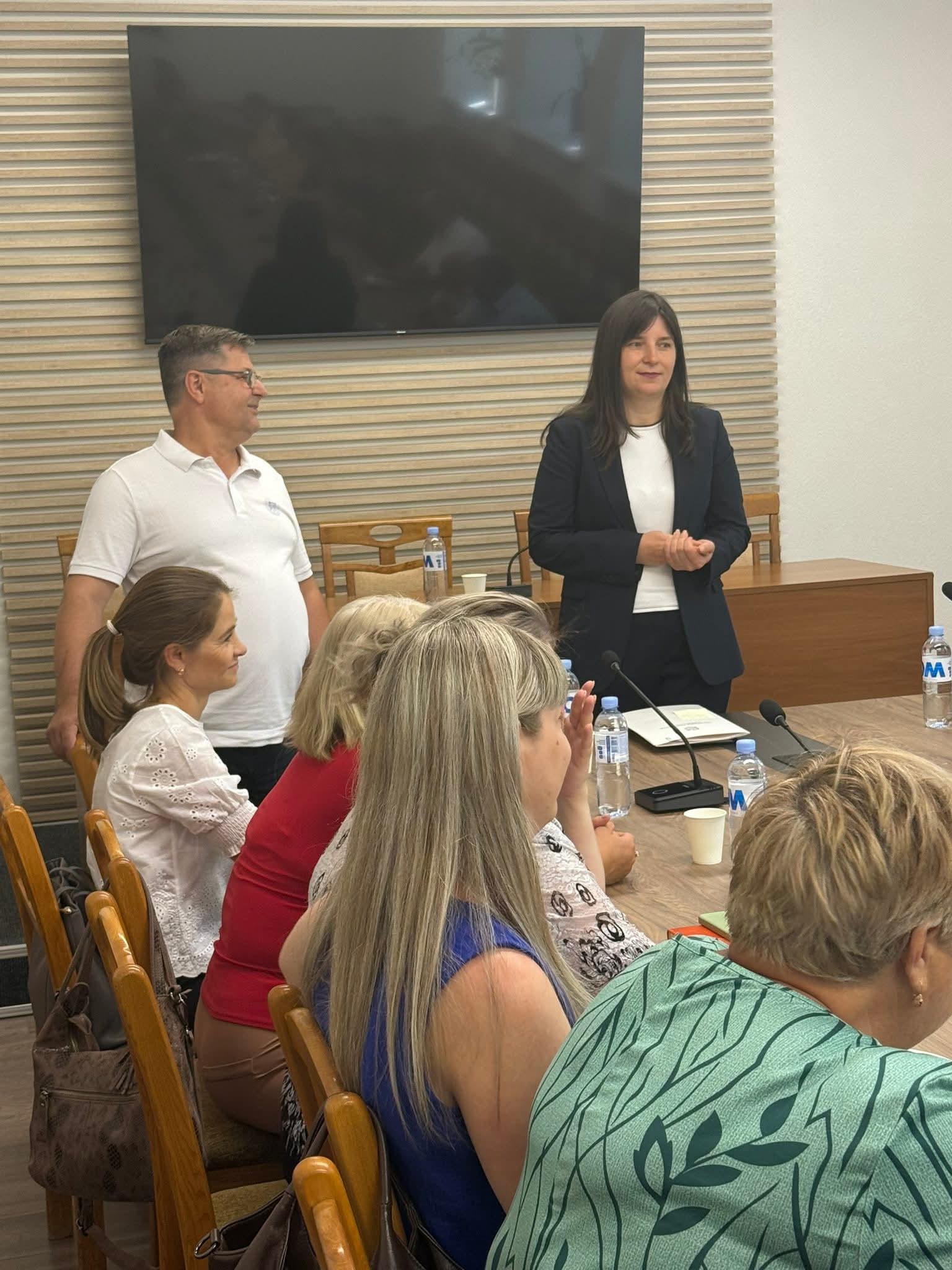 Ministra Finanțelor la Ștefan-Vodă: Ne concentrăm constant pe elaborarea unor soluții care să simplifice activitatea antreprenorilor