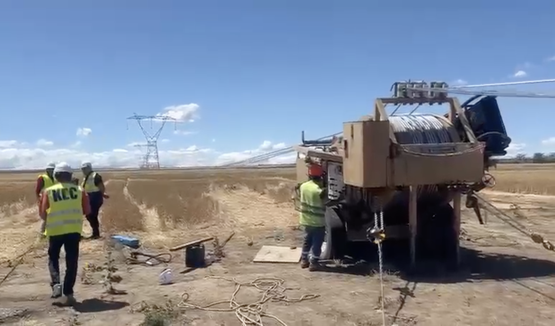 A început tragerea cablurilor electrice pe Linia independenței energetice Vulcănești–Chișinău