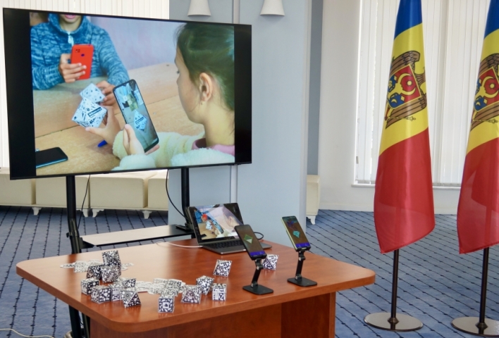 Republica Moldova – prima țară care pilotează la scară largă integrarea tehnologiei inovative în educație