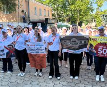 Protest matinal. Partidul Republican „Inima Moldovei” a cerut anularea deciziei privind închiderea școlilor din 5 sate din raionul Cahul