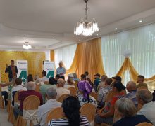 Ion Chicu, în discuții cu cetățenii: Oamenii nu mai au încredere în autoritățile care au dus țara în criză și au sărăcit populația. Noi le propunem o alternativă clară