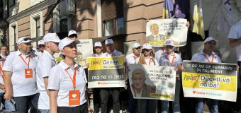 Partidul Republican „Inima Moldovei” a protestat la sediul PAS: Patru ani, galbenii” au guvernat țara ca pe o firmă privată