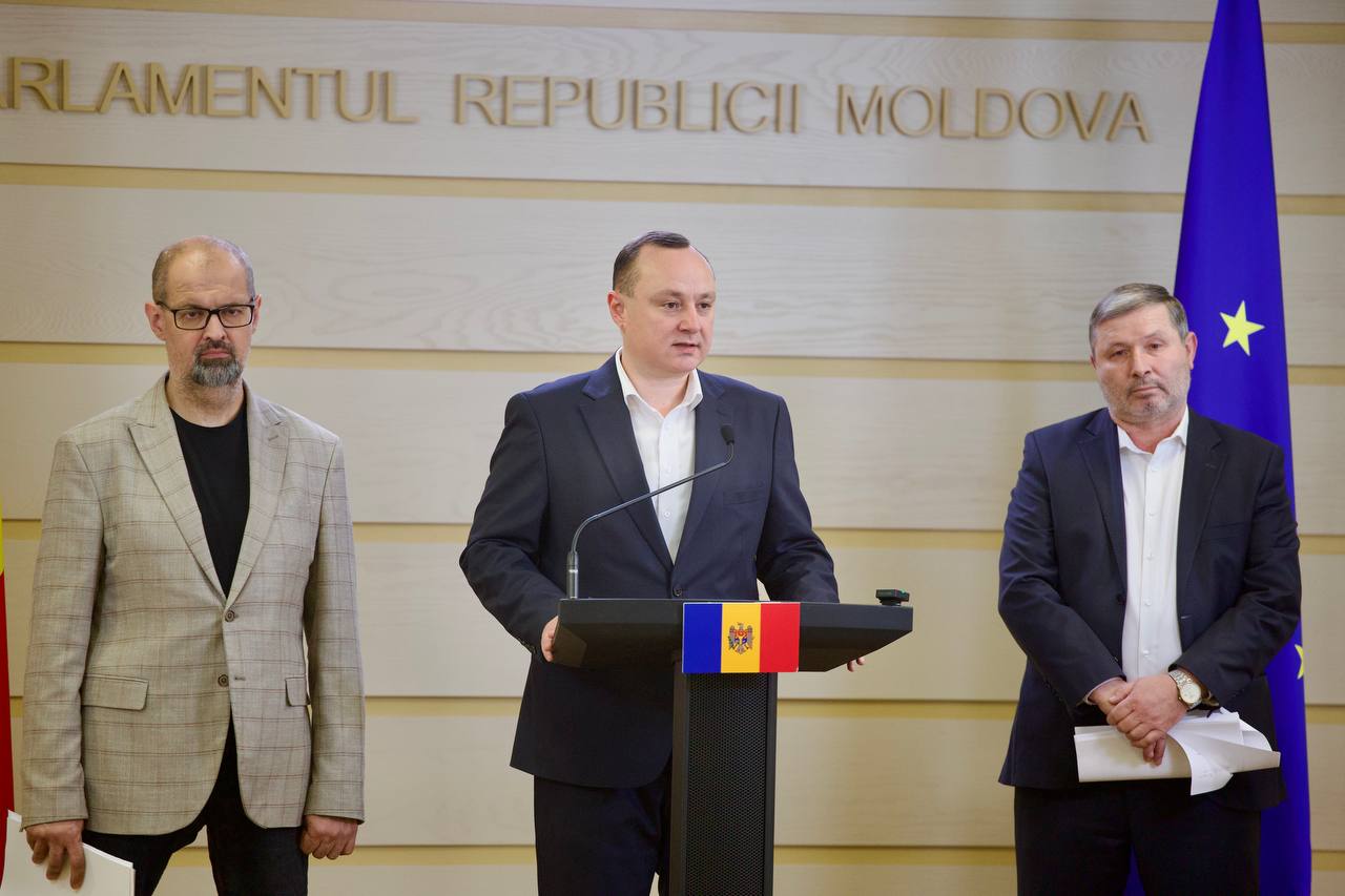 Socialiștii s-au pronunțat împotriva ingerinței politice în activitatea avocaturii