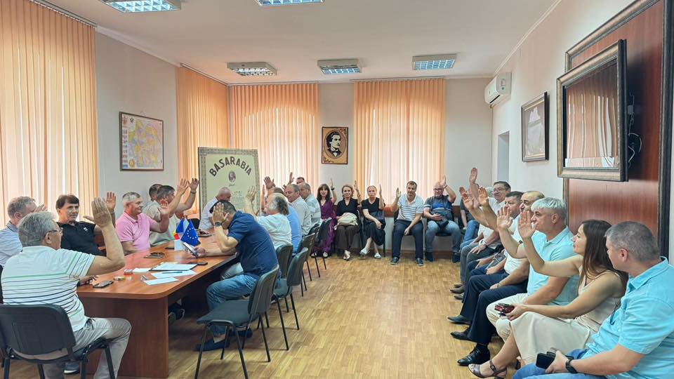 Încă un bloc la parlamentare?! „Vrem noi, partidele politice, ori nu vrem, ne agreăm noi, liderii, unii pe alții sau nu, dar soluția…”
