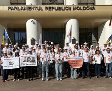 Protest – la Parlament! Partidul Republican „Inima Moldovei” a cerut introducerea unei pedepse de 15 ani de închisoare pentru falsificarea alegerilor în Codul Penal