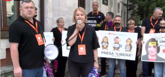 LIVE// Partidul Republican „Inima Moldovei” protestează la Consiliul Audiovizualului