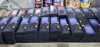 Doi moldoveni au încercat să introducă în țară produse alimentare fără a fi declarate