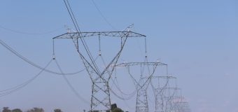 Progresul de pe șantierul liniei electrice aeriene de Vulcănești–Chișinău: circa 75% din piloni asamblați