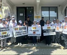 „Inima Moldovei” a protestat la sediul PAS și a cerut excluderea partidului din alegeri