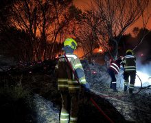 Peste 48 de ore de intervenție continuă în Grecia – pompierii moldoveni luptă zi și noapte cu incendiile forestiere