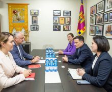 Igor Dodon și Olga Cebotari s-au întâlnit cu însărcinatul cu afaceri al SUA, Nick Pietrowicz